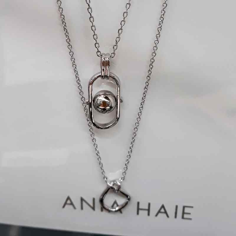 Jewellery gallery image